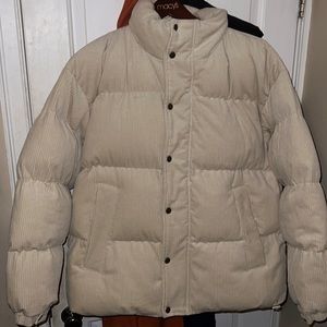 Men’s corduroy puffer jacket.